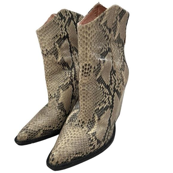 Alias Mae Western Snakeskin Ankle Cowboy Boots Rodeo Cowgirl Mobwife Block Heel - Picture 4 of 14